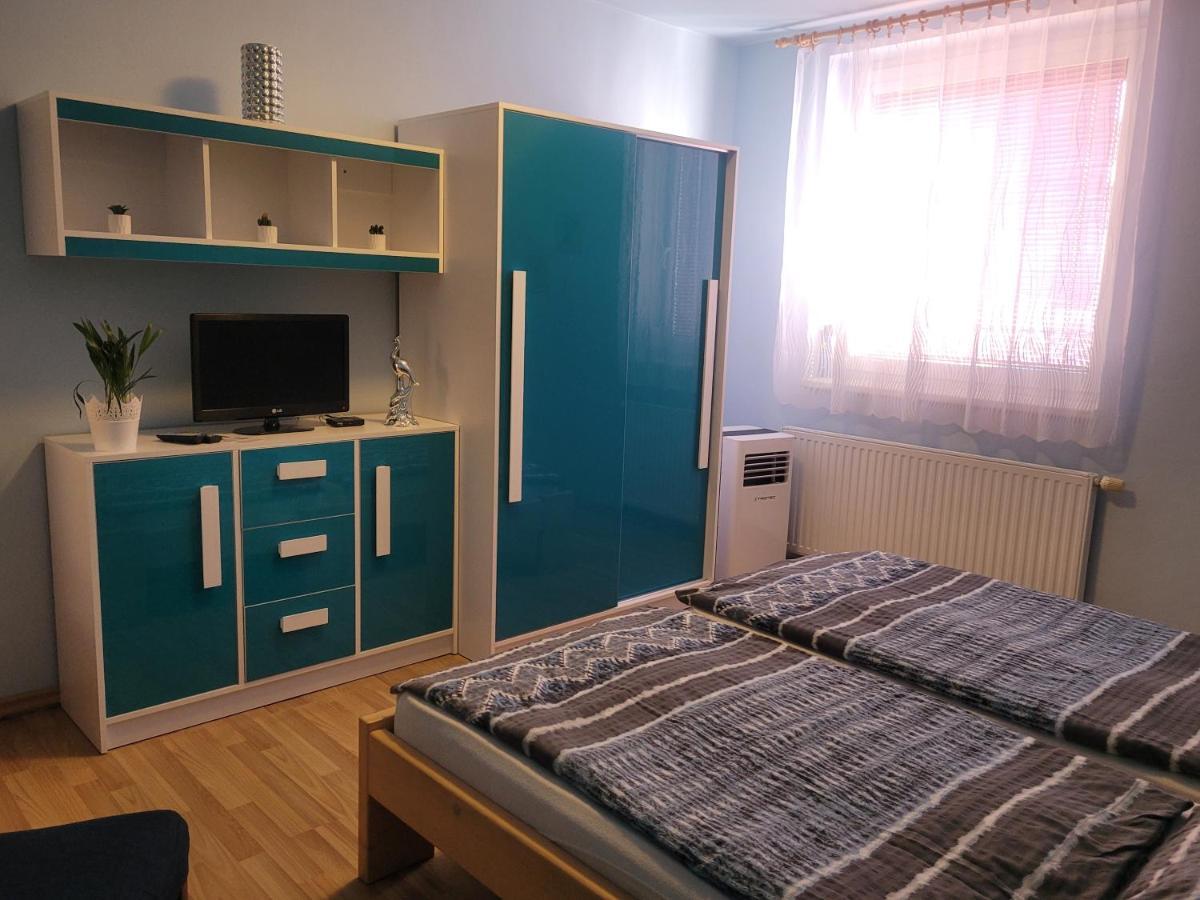 Penzion U Mikulincu Микулов Экстерьер фото